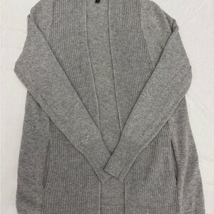 Banana Republic 100% Cashmere Cardigan Pockets Ribbed Hems Size Small New
